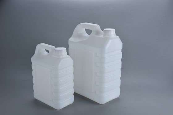 2.5L Biała puszka z plastiku z HDPE z ciasną głową i śrubą do dostosowania