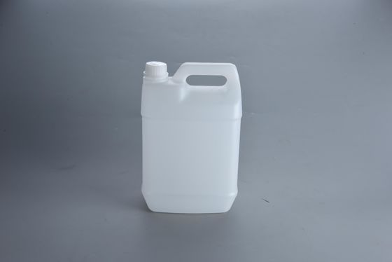 4L Kustomowalny plastikowy Jerry Can Cięta Głowa Kwadratowy Kształt HDPE Materiał 2mm Grubość ściany 30mm Średnica zewnętrzna